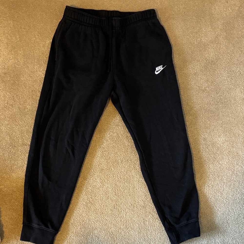 Nike men’s Black Sweatpants